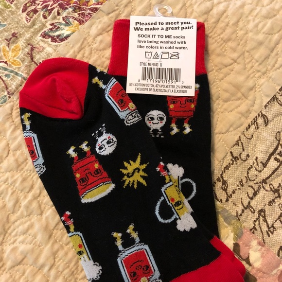 Sock it to Me! Fun Fashion Socks Beer Pong Edition - Picture 2 of 2